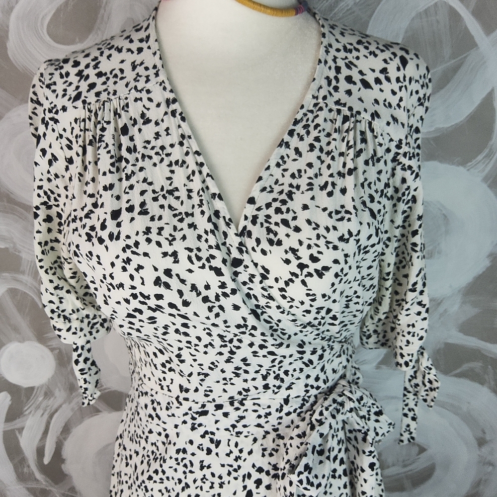 Seraphine Ava Wrap Maternity Dress - Picture 6 of 16